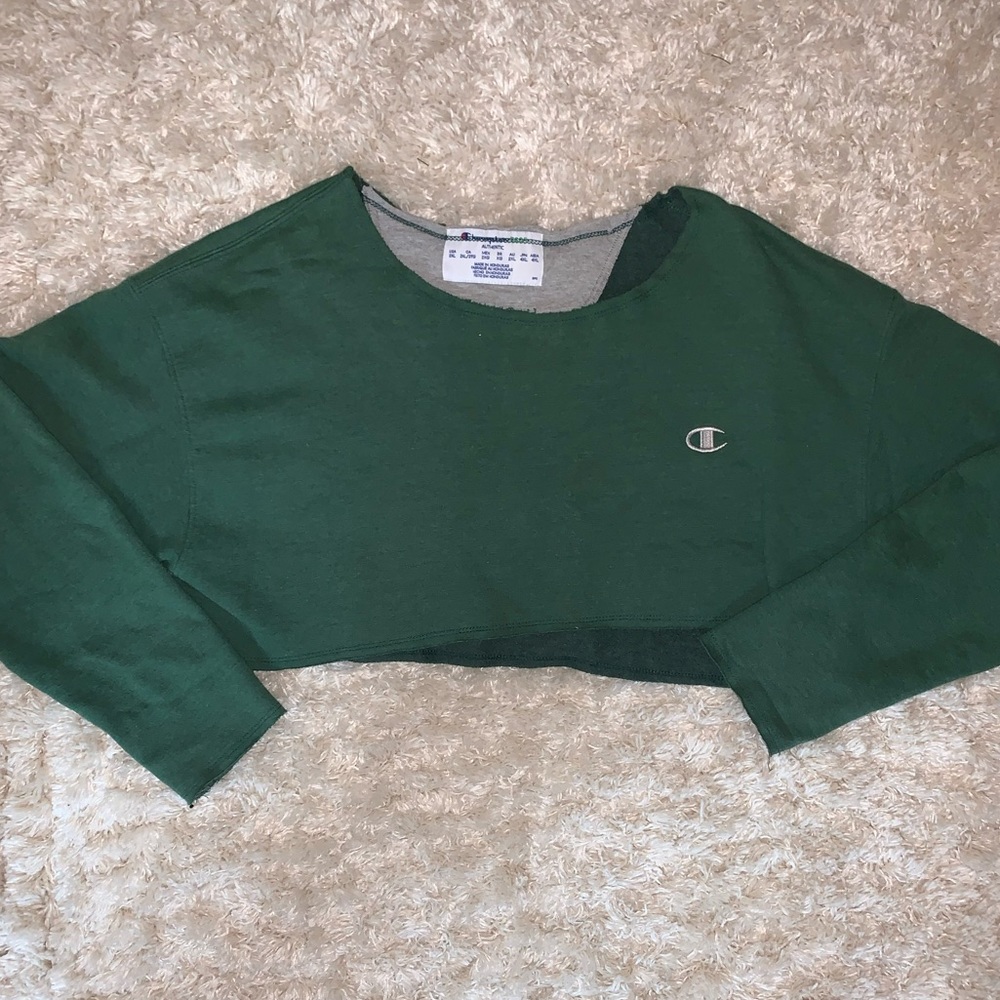 Vintage Reworked Champion Cropped Pullover Off-Shoulder Sweatshirt